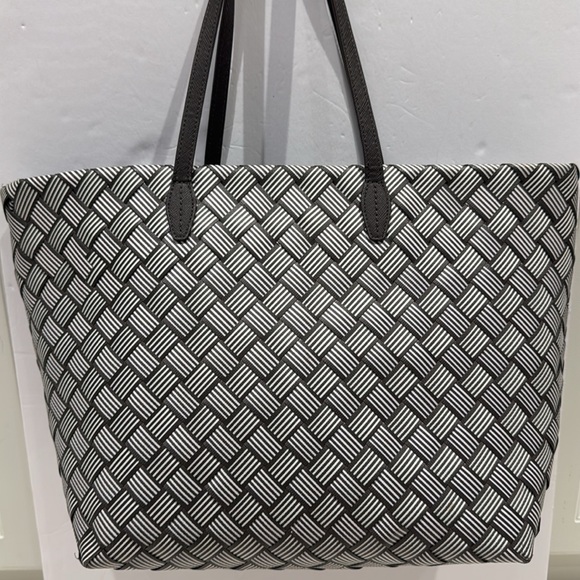 Henri Bendel Woven Tote Bag - Picture 5 of 9